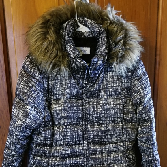 Warm Calvin Klein winter coat - Picture 1 of 7
